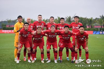 河南嵩山龙门3-0沧州雄狮 卡里略、皮纳、卡兰加各进一球